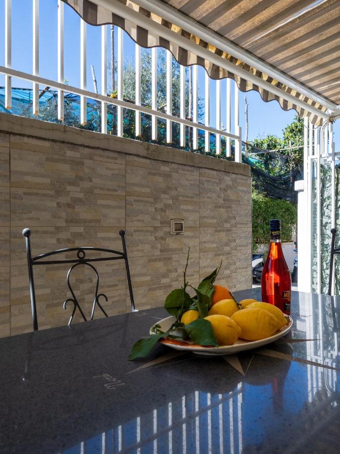 شقة La Dolce Vita Relax - Cozy Apt In سورينتو المظهر الخارجي الصورة